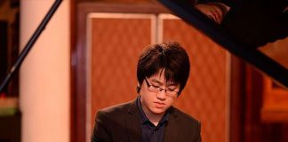 Nghệ sĩ piano Lưu Hồng Quang